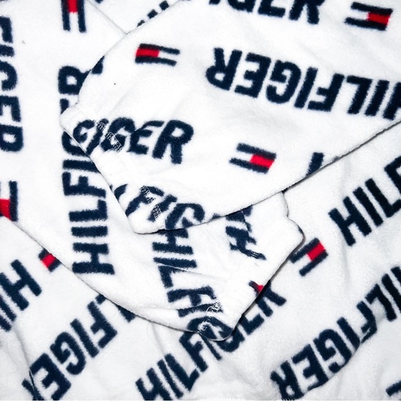 Tommy Hilfiger | Girls Sport Popover Hoodie | XL (16) - Picture 5 of 8